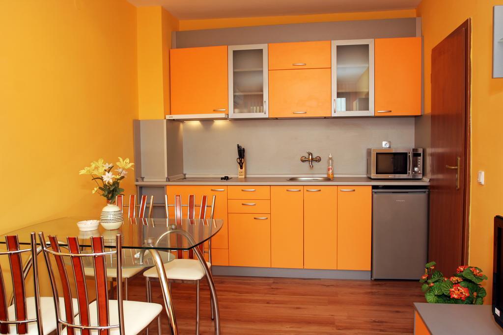 Apartments Stefi Pomorie Exterior photo